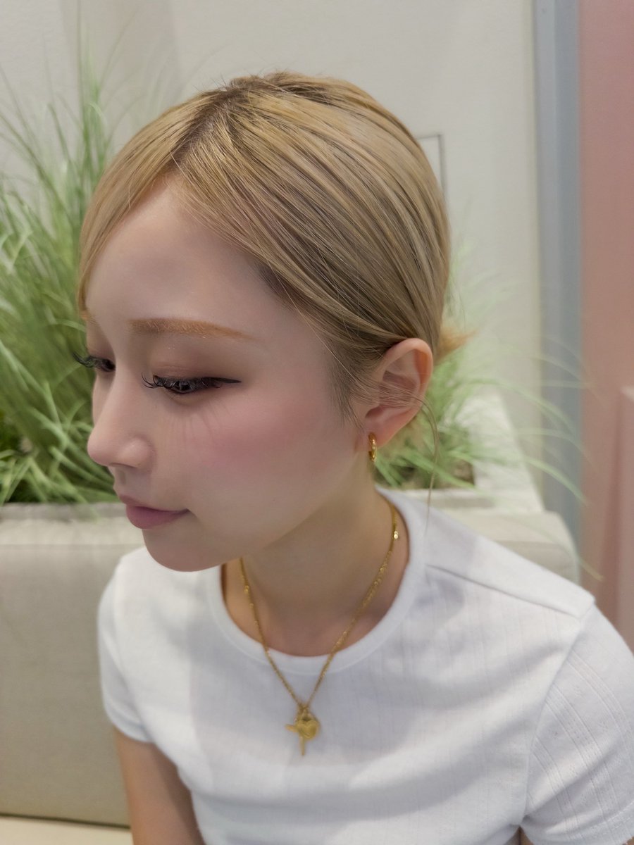 erina tweet media