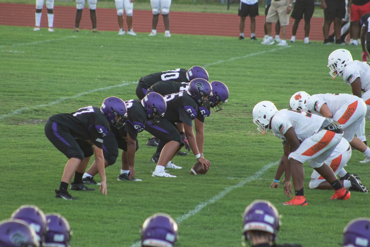 KennySR_TC58dad's tweet photo. #TCHSFB putting in that work! https://t.co/eJDijDziFx