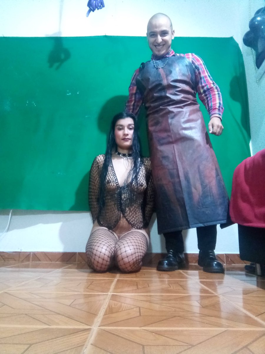 Hey Guys! I'm now LIVE on @Stripchat. Come play with me! 😈 #stripmenow #stripchat #stripchatlive 👉 stripchat.com/kenllyhot_and_…