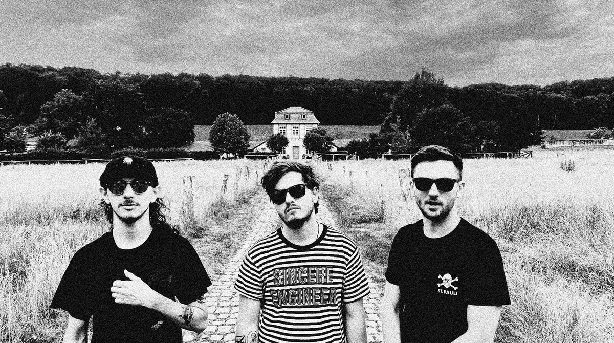 chorus.fm tweet media