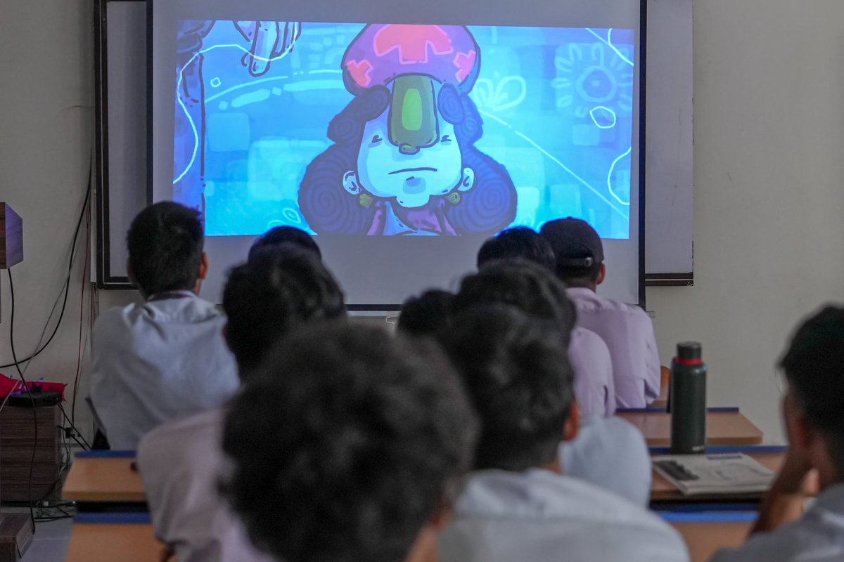 gehudehradun's tweet image. Dept. of Animation &amp;amp; Gaming, GEHU, hosted a 3-day #ClassicalAnimation workshop with award-winning animator Kartik Mahajan.

2 days of movie screenings, storytelling, character design &amp;amp; storyboarding done ✅ Final day up next! 🚀

#GEHU #AnimationWorkshop #GraphicEra