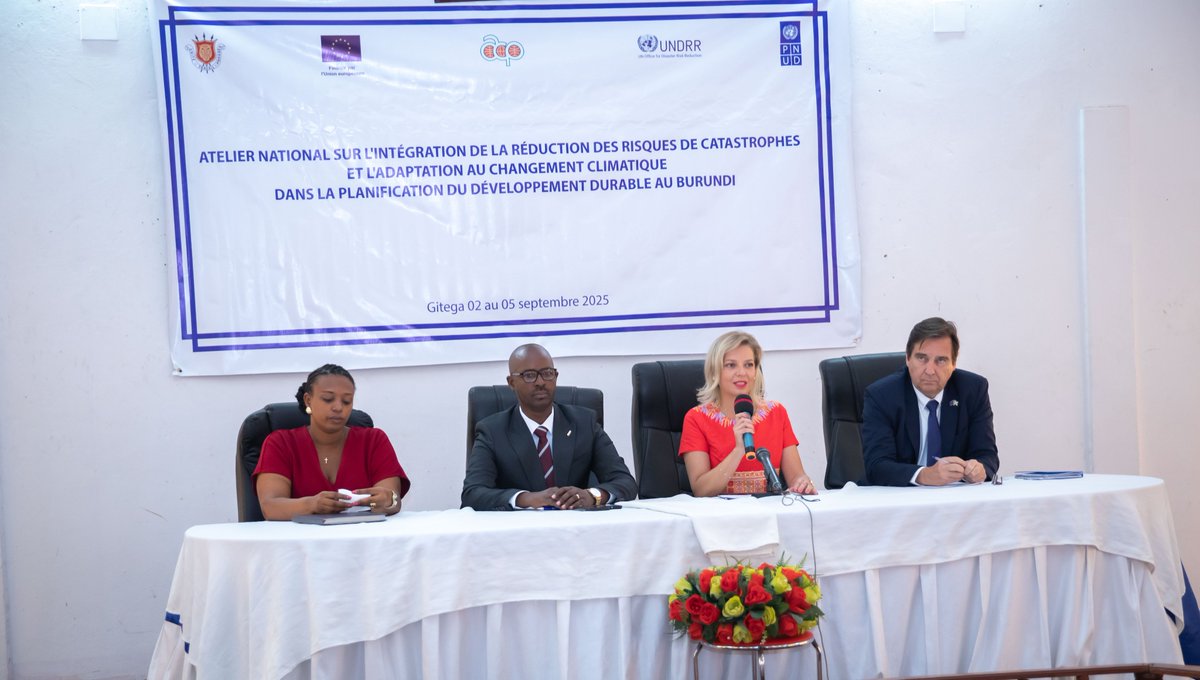 PNUDBurundi's tweet image. 5 jours de réflexion nationale, pour renforcer l’intégrat° de la Réduction des Risques de #Catastrophes #RRC &amp;amp; l'#Adaptation au Changement #Climatique #ACC pour une planificat° nationale plus résiliente. Meilleure cohérence RRC &amp;amp; ACC pour un développement qui anticipe les risques