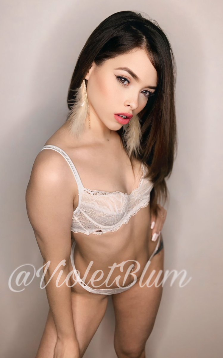 ¿Con quién habla uno pa' que la consientan?

<a href="/VioletBlum/">Violet Blum</a> 
Contact 💫: wa.me/+525551909195