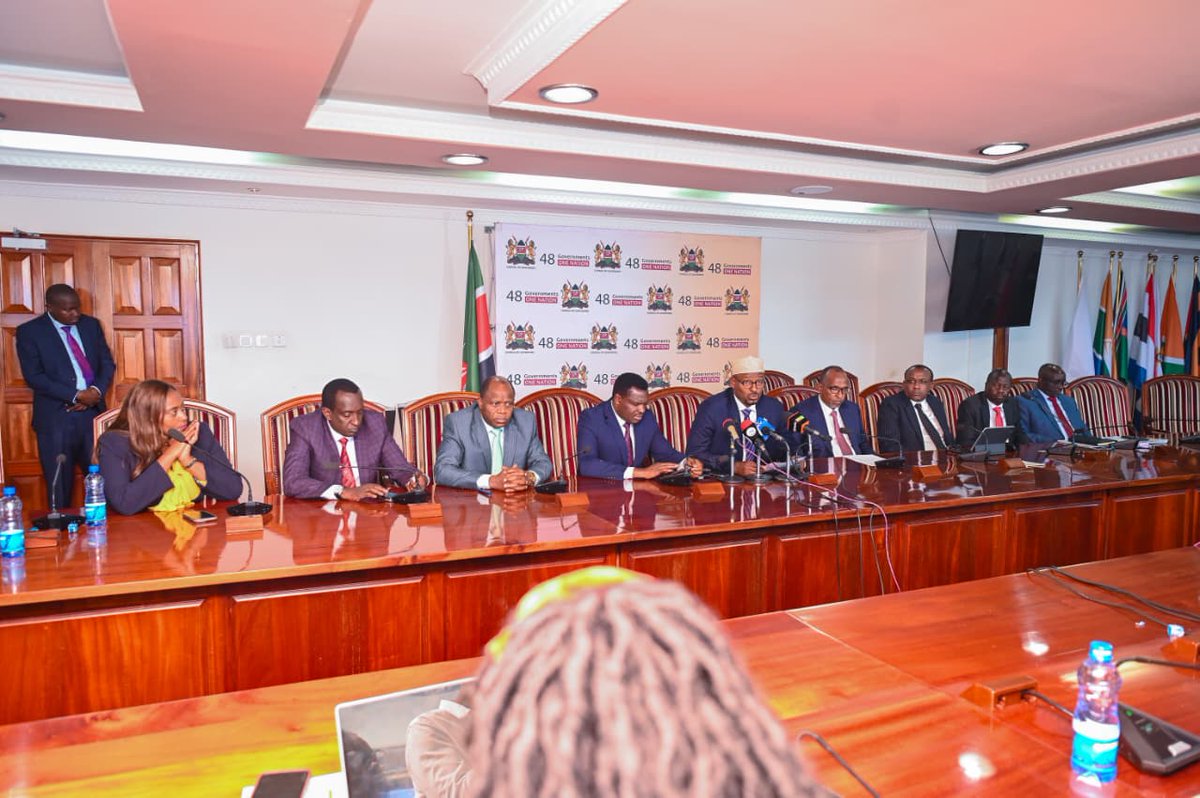 State Department for Public Health (@publichealthmoh) on Twitter photo The <a href="/MOH_Kenya/">Ministry of Health</a>
<a href="/KenyaGovernors/">Council of Governors</a> , SHA & PSC held a consultative meeting on HR in health & UHC.Key issues: staff validation & transition, SHA claims, ambulance/evacuation services & career guidelines. Ministry committed to working with counties for UHC.
v.gd/tAt9mt The <a href="/MOH_Kenya/">Ministry of Health</a>
<a href="/KenyaGovernors/">Council of Governors</a> , SHA & PSC held a consultative meeting on HR in health & UHC.Key issues: staff validation & transition, SHA claims, ambulance/evacuation services & career guidelines. Ministry committed to working with counties for UHC.
v.gd/tAt9mt