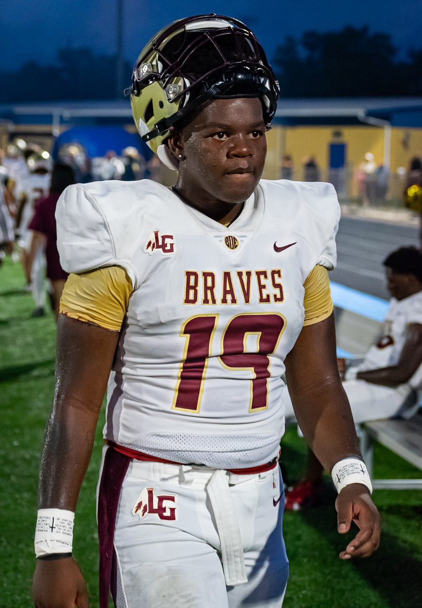 9 weeks post-op and I’m already back on the field 🙏🏾💪🏾 nothing but God, hard work, and patience. #Blessed #Braves19” <a href="/LakeGibsonFB/">LAKE GIBSON BRAVES FOOTBALL</a>