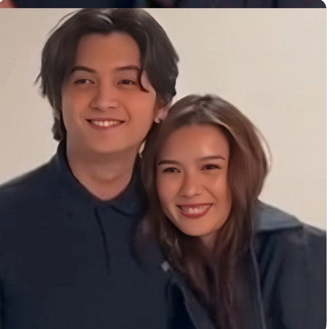 cloudviewer411's tweet image. They choose to be together. As a fan of either one of them, Respect it.   

SHINE LIKE FRANSETH