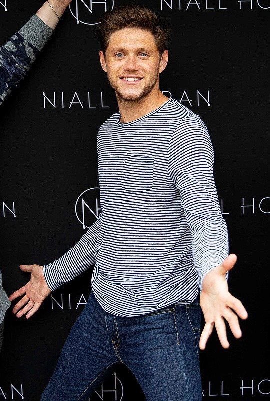 Ls28_Zp25's tweet image. #NiallsMonth❤️

Day 2 - Niall on tour❤️It’s always fun when Niall’s on tour😍His energy and love is infectious🥰Miss him being on tour🥺
#ProjectNiall #WeLoveYouNiall