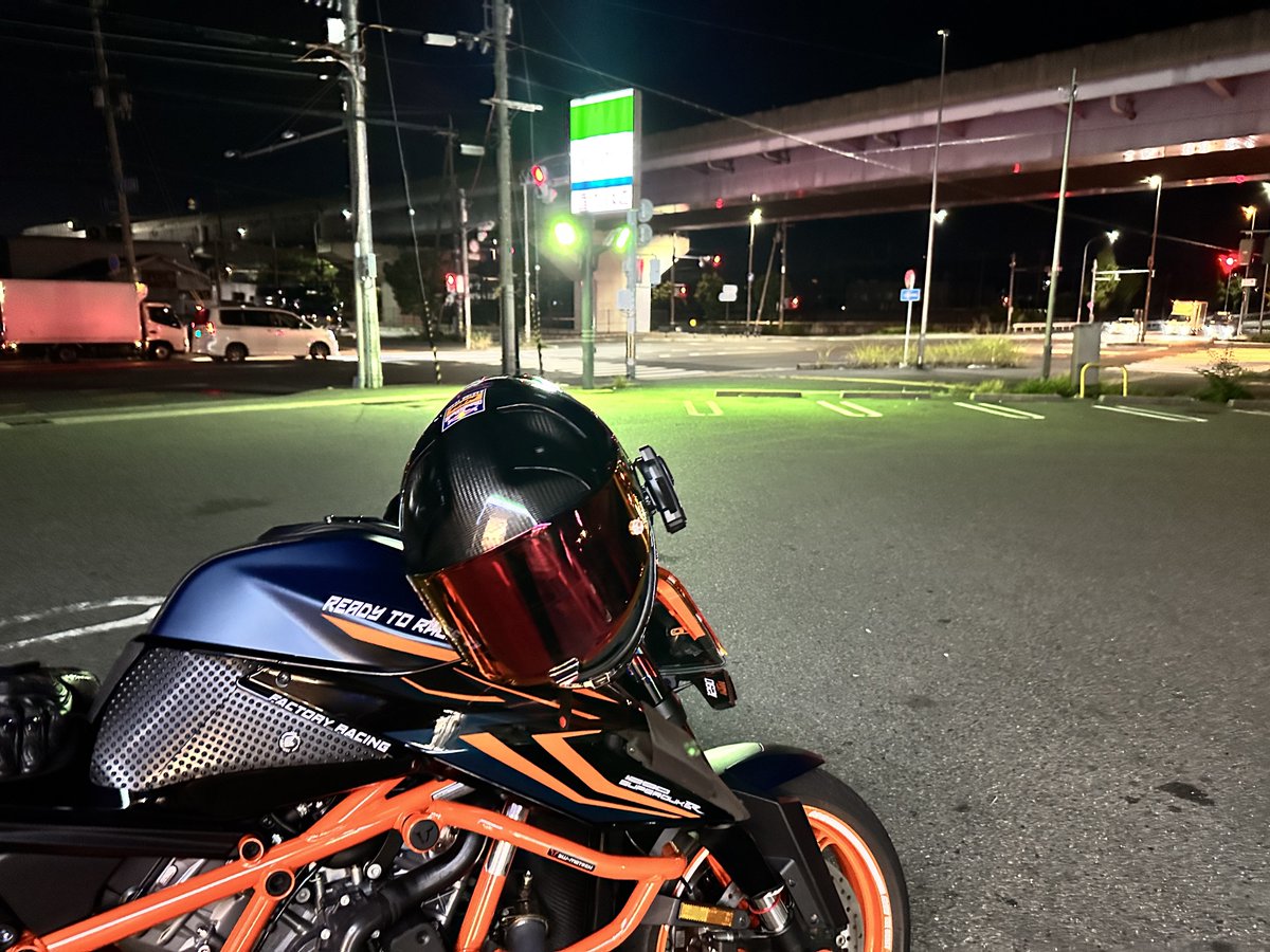 解散したけどずっとX見てて帰れん...
