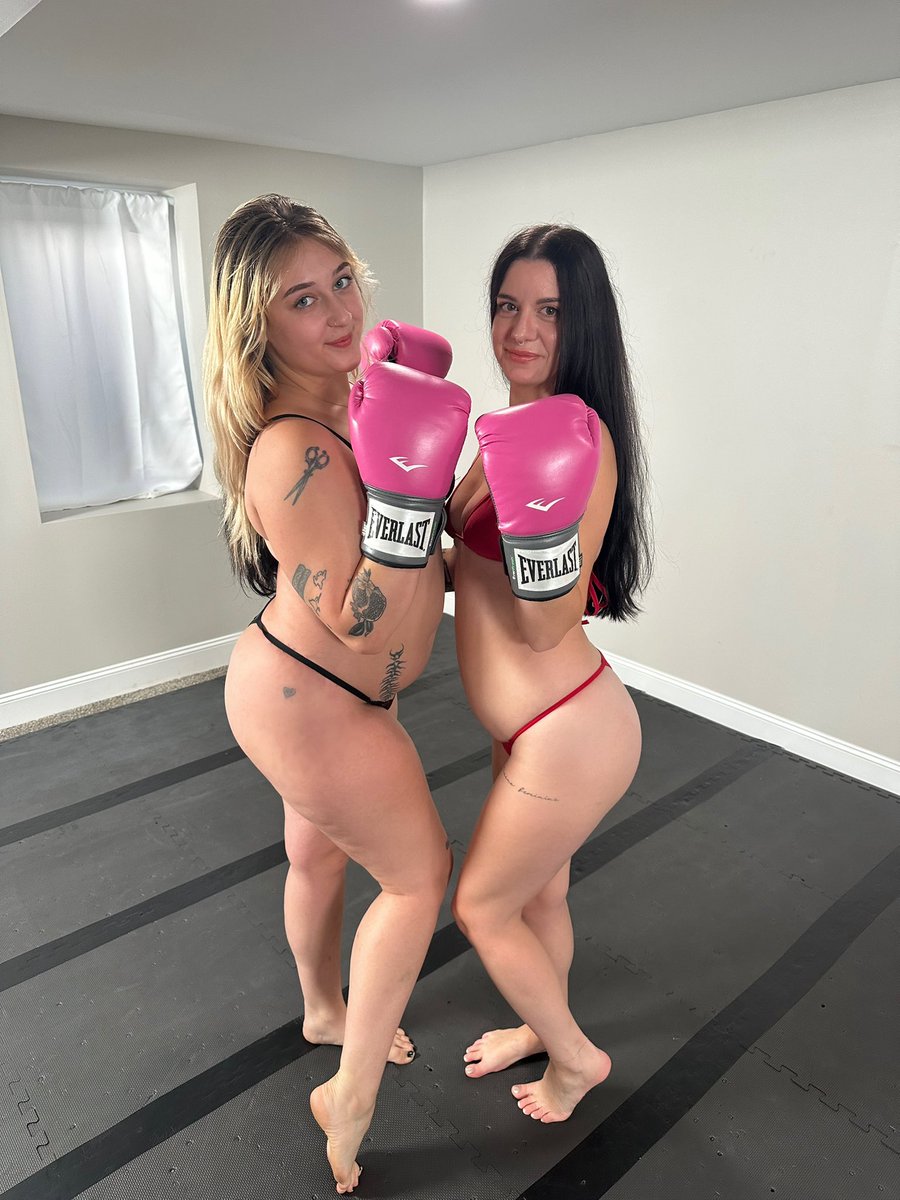 SeductiveStudio's tweet photo. Boxing babes Willow and Halo! https://t.co/wNIbhMkXc1
