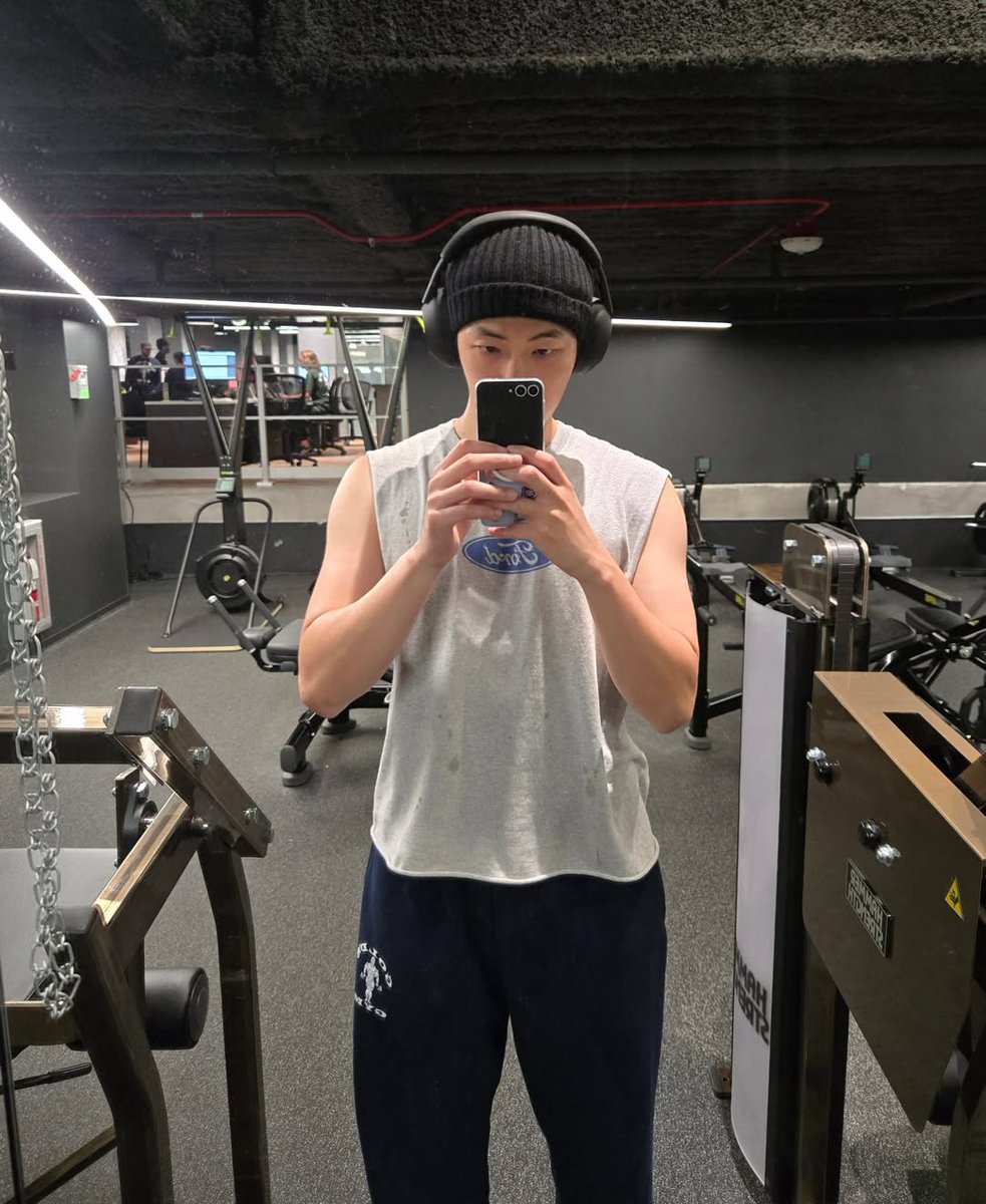 BTStranslation_'s tweet image. BTS INSTAGRAM UPDATE RM/NAMJOON 250903 PT.2

NJ: love comes back