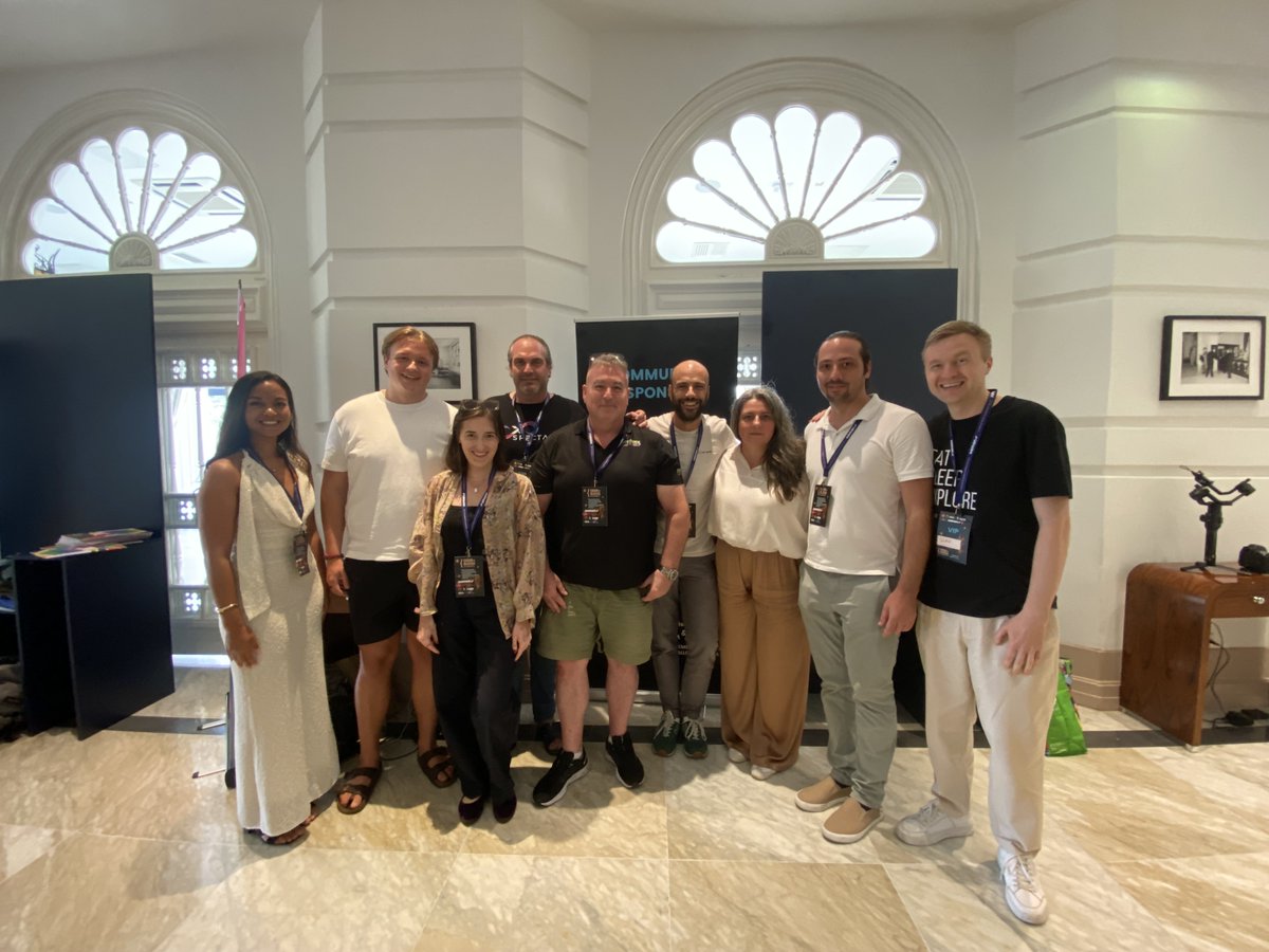 Hello from Malta! The Chain of Blocks Summit was a success! 🎉

Today, the summit brought the #XRPL  community together to launch new projects, share big ideas, and strengthen global connections—thanks to partners <a href="/bithomp/">Bithomp</a> , <a href="/SnwoManYClub/">SnwoMan YClub ☃️</a>, and <a href="/XamanWallet/">Xaman® Wallet 🪝</a> .

The event featured a
