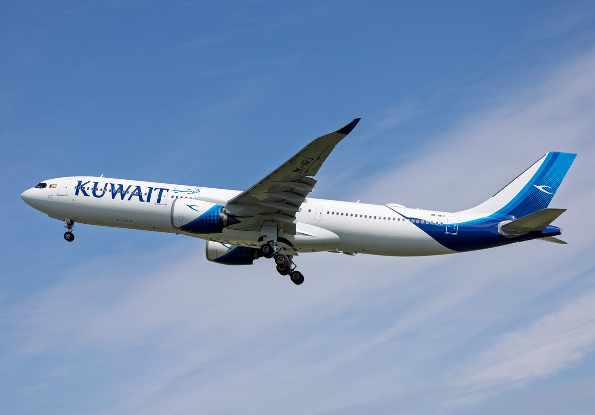 ⚠️ Kuwait Airways aumentará capacidad durante la temporada de W25, operando sus 3 vuelos semanales entre Kuwait City y B arcelona con Airbus A330-900neo en sustitución del A320neo y A330-800neo.

x.com/AeroinfoBCN/st…
