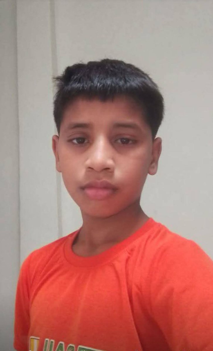 गुमशुदा की खोज 
नाम –अभिनव मौर्य (गोलू)
उम्र – 14 वर्ष 
पिता – राकेश मौर्य 
पता – थुलेंडी बछरावां 
संपर्क – 9897414725
+919517304542

<a href="/Uppolice/">UP POLICE</a> <a href="/raebarelipolice/">Raebareli Police</a>