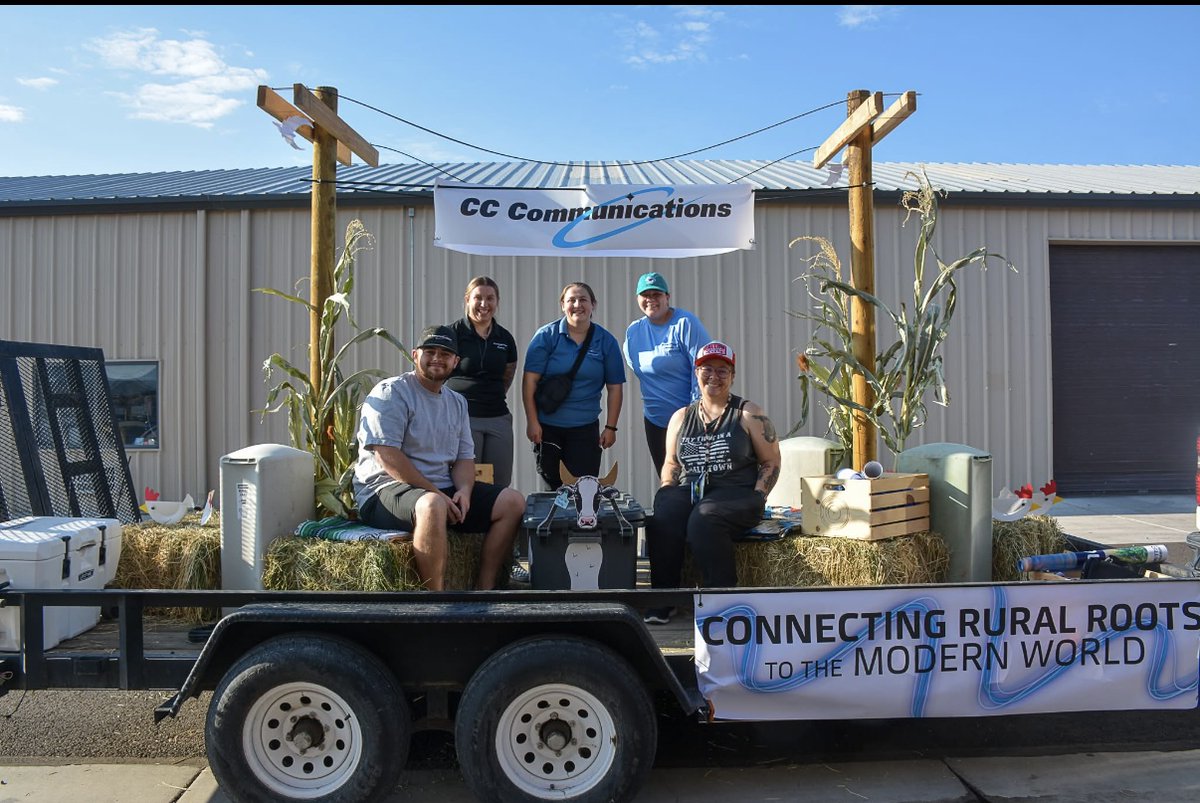 CCComm_Nevada's tweet image. 🎉🌾 What an amazing day at the #LaborDayParade! Thank you to everyone who came out to celebrate with us—it’s always an honor to be part of such a special community tradition. 💚

We also want to give a shout-out to our incredible #CCComm employees for bringing our float. 🚜✨