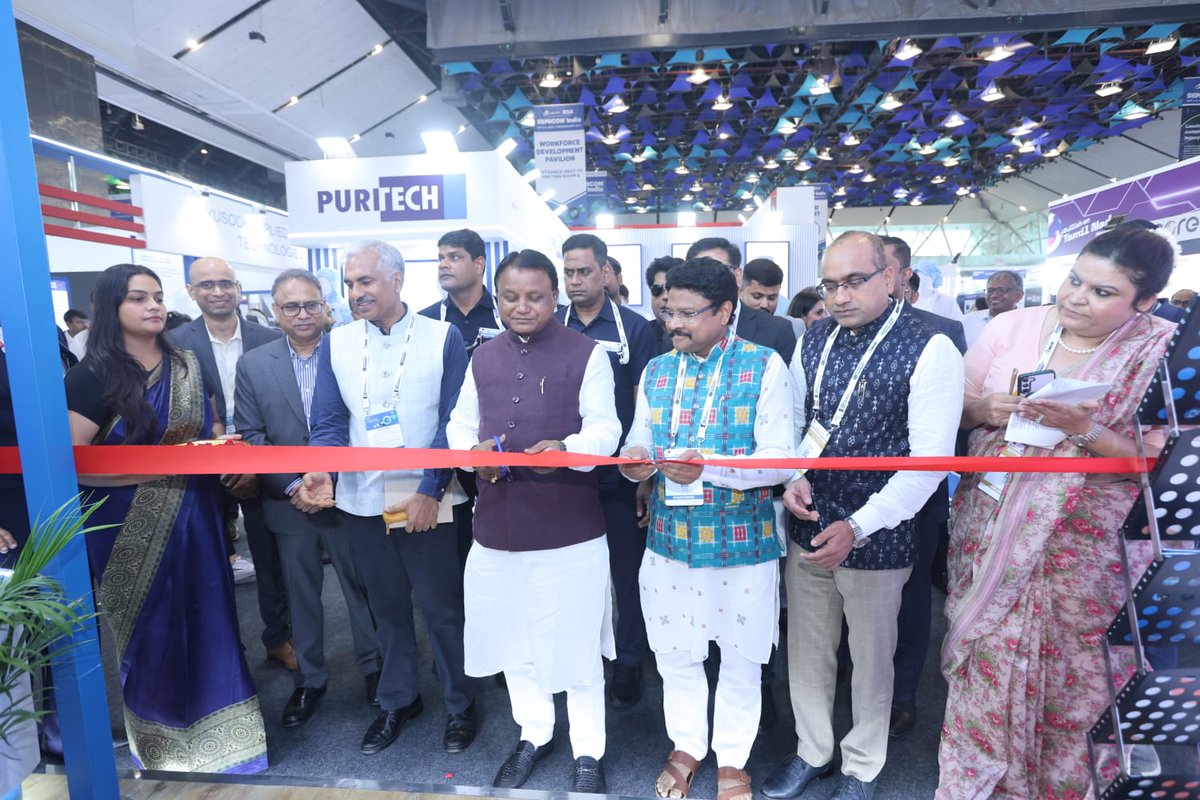 SujeetKOfficial's tweet photo. It was a privilege to visit the #Odisha Pavilion at #SemiconIndia2025 with Hon’ble Chief Minister of Odisha Shri @MohanMOdisha  ji, Odisha Minister of Electronics & IT Dr. @MahalingMukesh ji, Union Minister @GoI_MeitY  Shri @AshwiniVaishnaw  ji and Minister of State @JitinPrasada ji. @SEMIIndia 

Odisha is emerging as the next big destination for the semiconductor revolution, advancing Hon’ble PM Shri @narendramodi ji’s vision of making India a global hub.