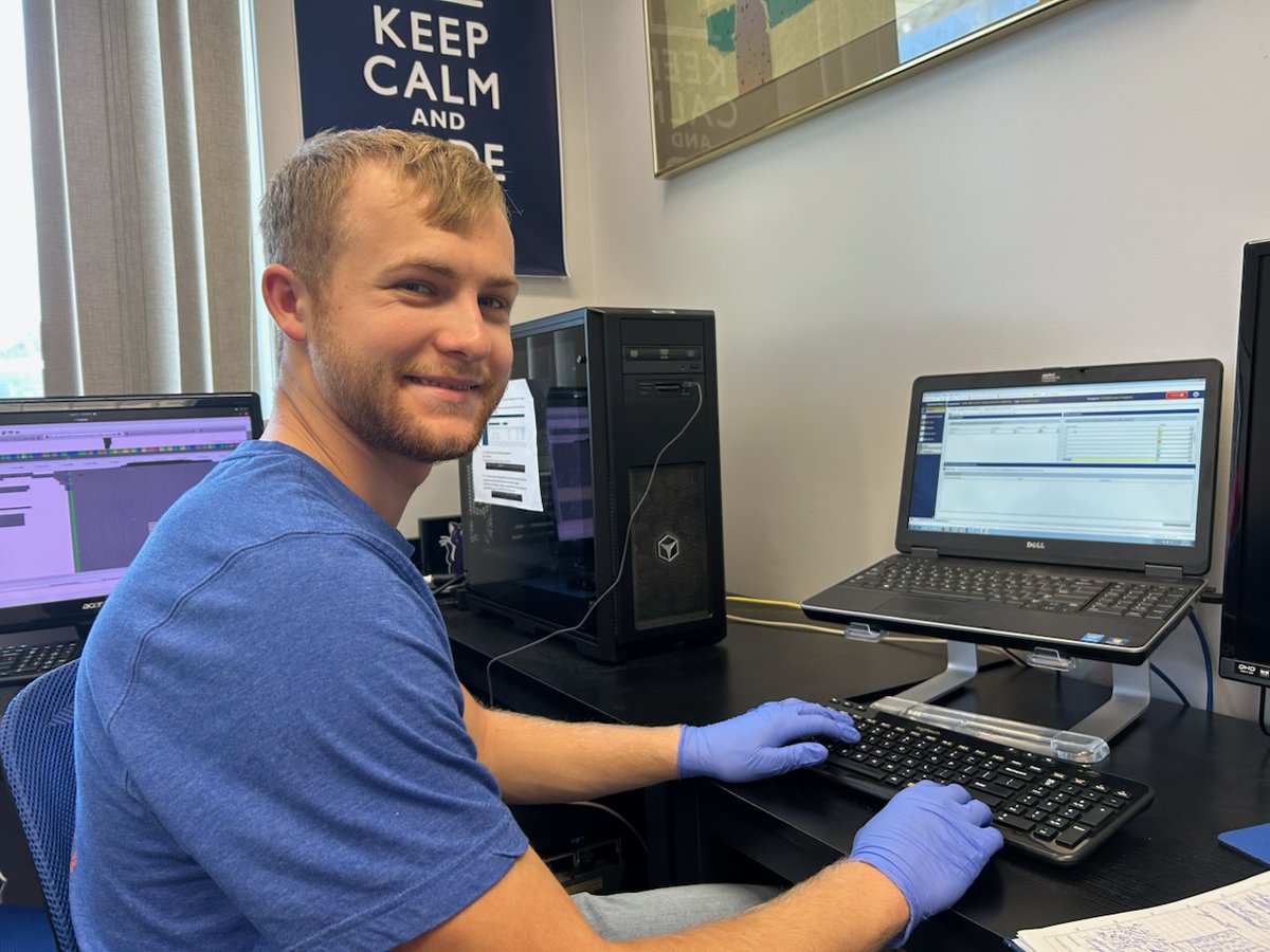 Cano_Lab's tweet image. Great having you on the team this summer, Ryan Cantrell &amp;amp; best wishes ahead at @UF_MCS. Thanks to @edi_diazb for his guidance &amp;amp; support in the lab @UFIFAS_IRREC @UFPlantPath, @UFCALS for supporting this work through the Summer Internship Fellowship &amp;amp; @USDA_NIFA,…