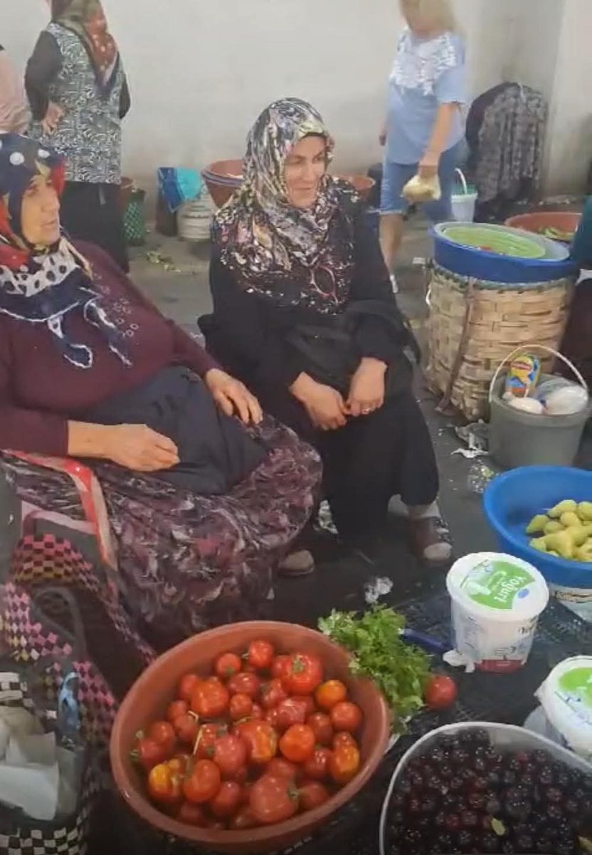 İthal tohum yasaklansın yerli tohum desteklensin çiftçimiz ve Türkiye kazansın diyorsan paylaş ! 
Devrek Pazarı, Zonguldak,,,