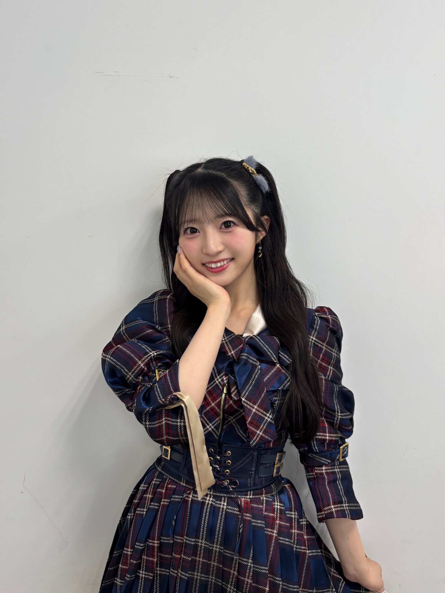 ユ*ン様 秋山由奈 直筆サイン入り タペストリー 秋山由奈 直筆サイン入りタペストリー