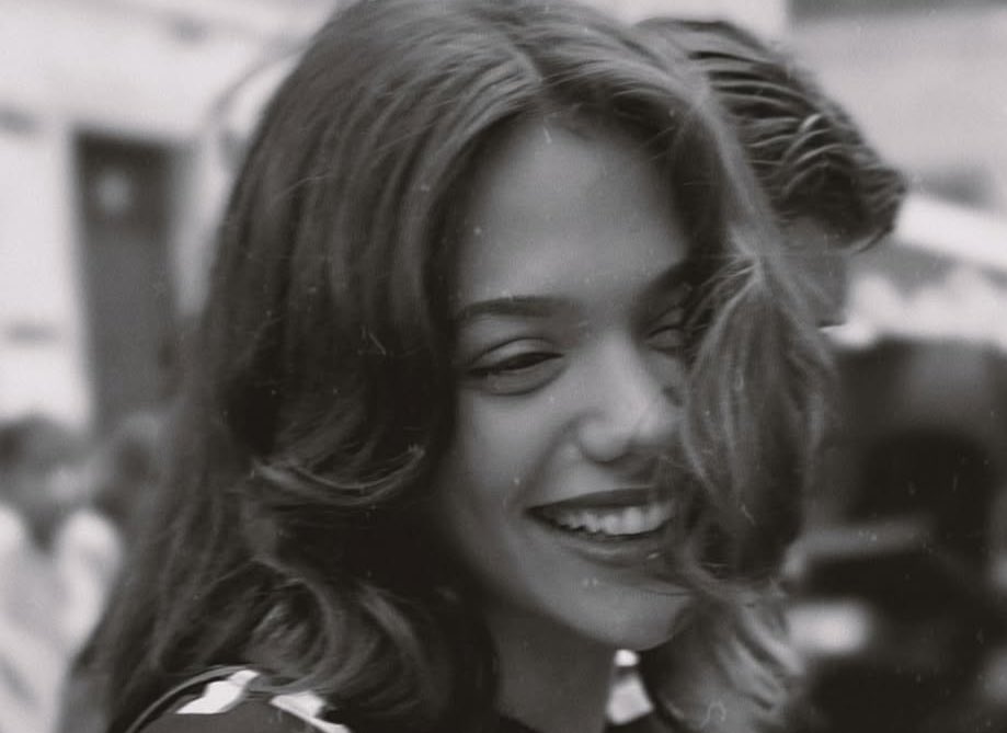 quanto è bella e felice la cucciola😭😭😭