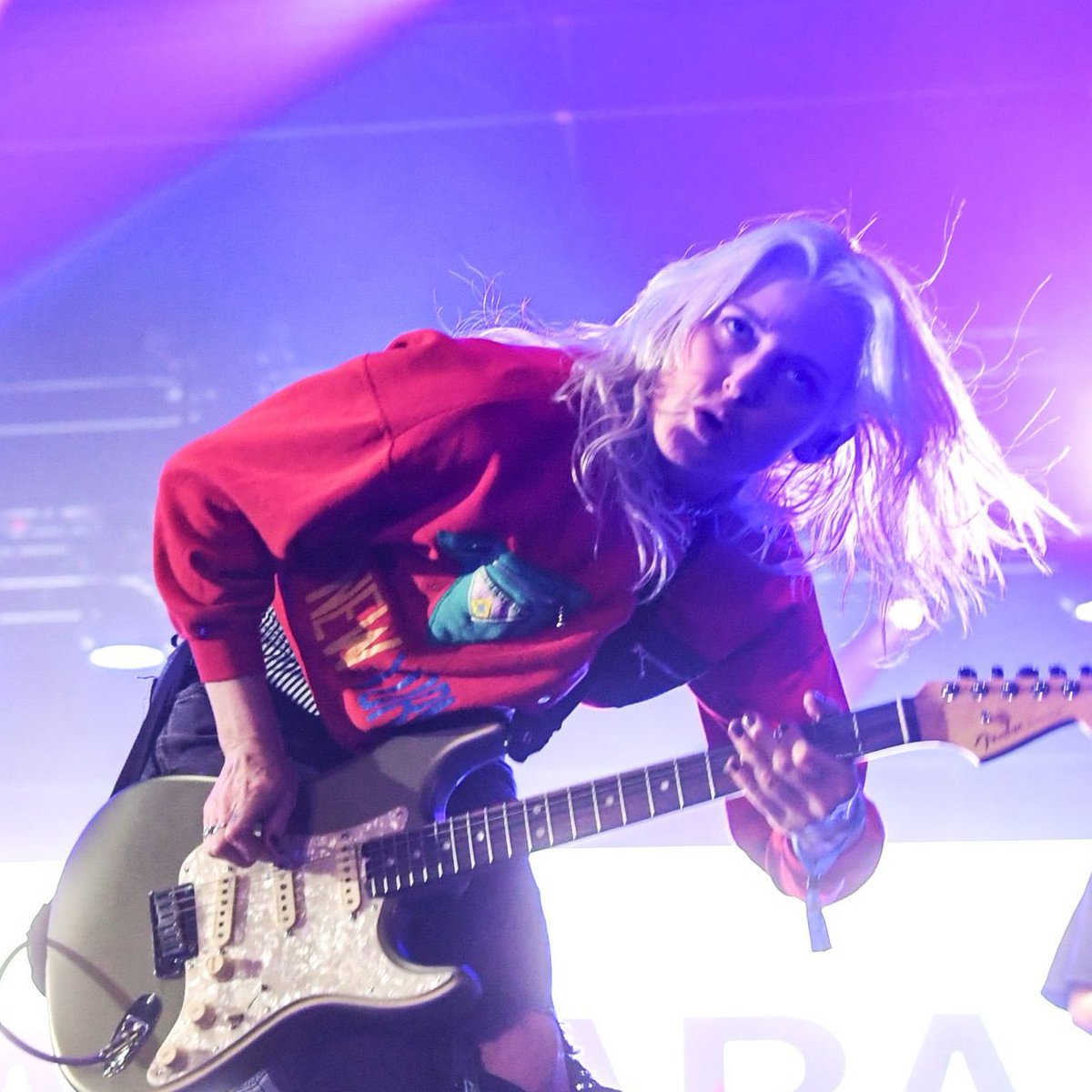 emily's hands (@emilysxhands) on Twitter photo 