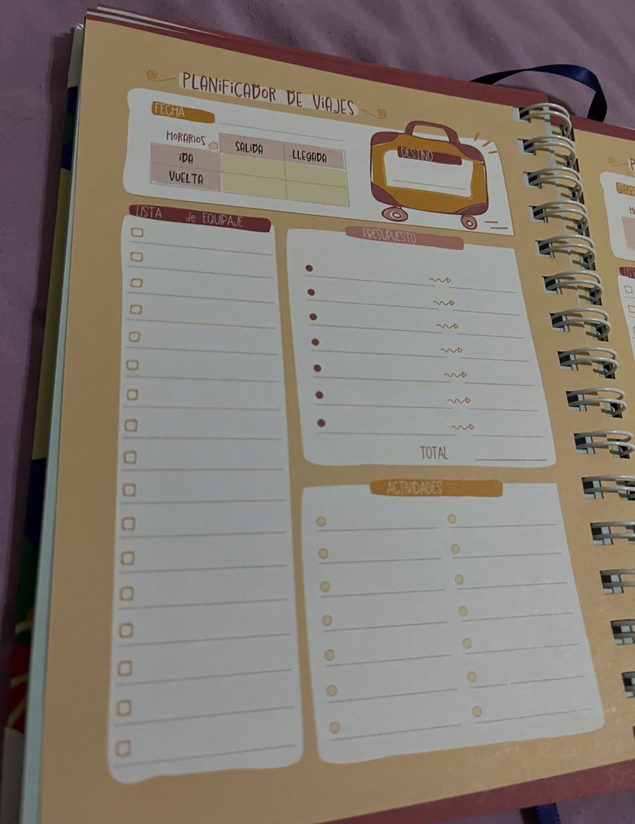 os gusta mi agendita chulaa? es de una asociación que las vende y de lo que mucha gente con capacidades diversas puede trabajar, son muy bonitas y tienen de todo