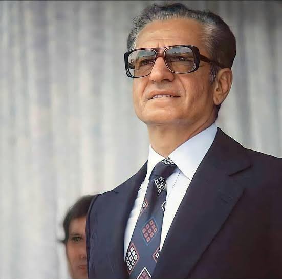 بمیرم برات، چی کشیدی از اون جماعت نفهم و کسکش ۵۷! 
#جاویدشاه