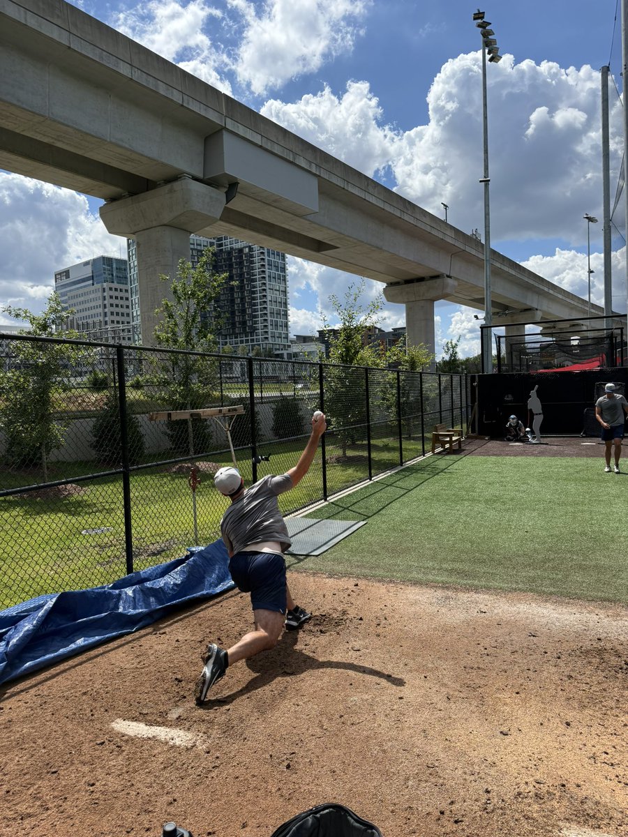 GUCoachT's tweet image. Day 1 was great to have @GtownBaseball guys back @CapitalOnePark for small group skill work. The summer is busy with recruiting travel and camps, but the guys are the reason we do what we do!
#Team156 📈
