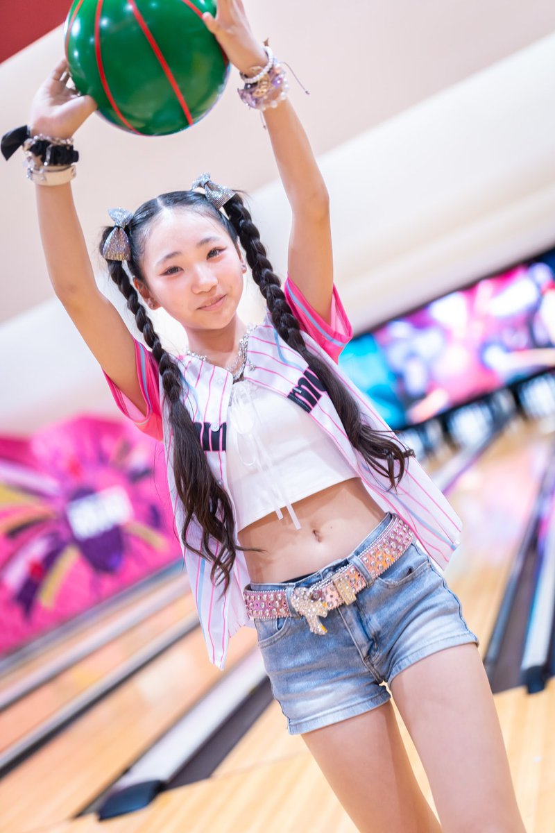 Lunaちゃん(JC1）ボウリングではイタズラっ子モード全開でおちおち水分