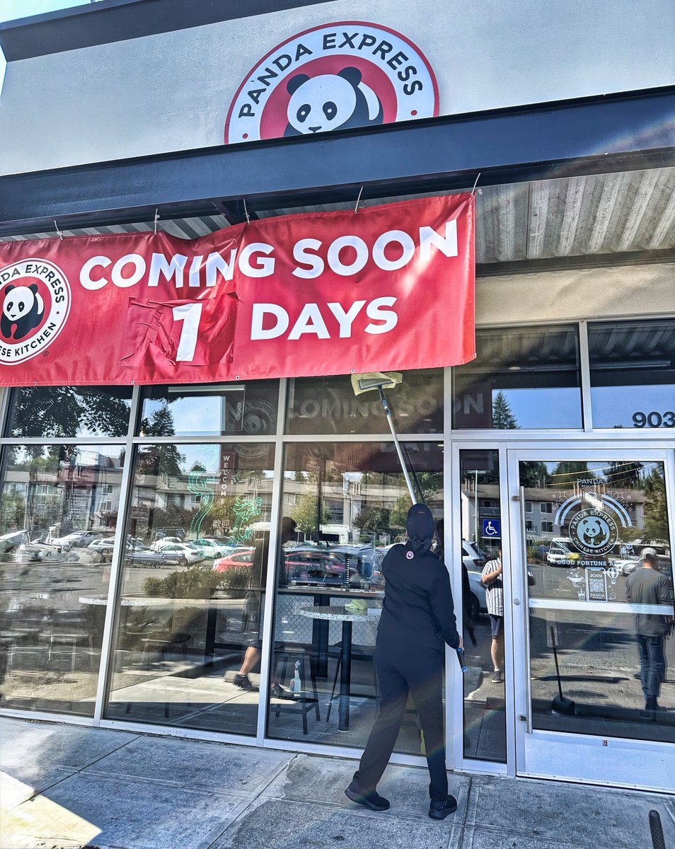 Panda Express opens Wednesday in Westwood Village. Grand Opening will be Thursday with giveaways, prizes and discounts.

westsideseattle.com/robinson-paper…