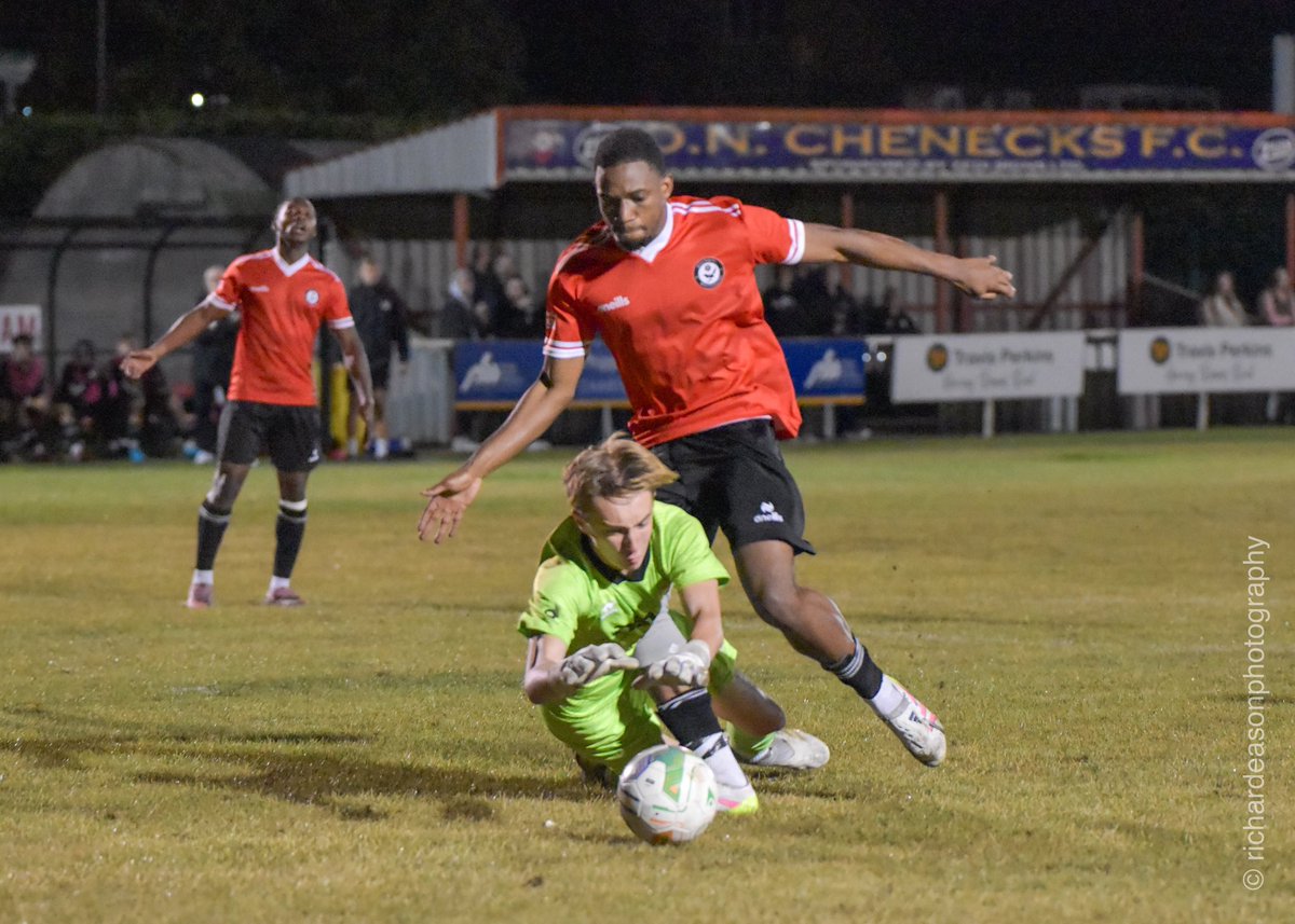 Moulton  picked up another 3 points this evening in the <a href="/utdcos/">UCL</a> Premier South with a 3-0 win away at local neighbours <a href="/ONChenecksFC1/">Northampton O.N. Chenecks</a>, goals coming from Amaning, Ansu and Isom.
<a href="/chronsport/">Northampton Sport</a> <a href="/NonLeagueHQ1/">NonLeagueHQ</a> <a href="/NonLeagueCrowd/">Non League Crowds</a> <a href="/NPTNFootball/">NPTN FOOTBALL - Northamptonshire Football Podcast</a> <a href="/NonLeagueFix/">NonLeagueFixtures</a> <a href="/NonLeaguePaper/">The Non-League Paper</a>