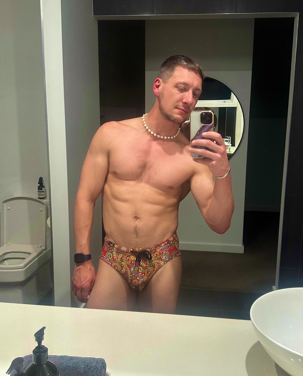 Happy humping day
#gay