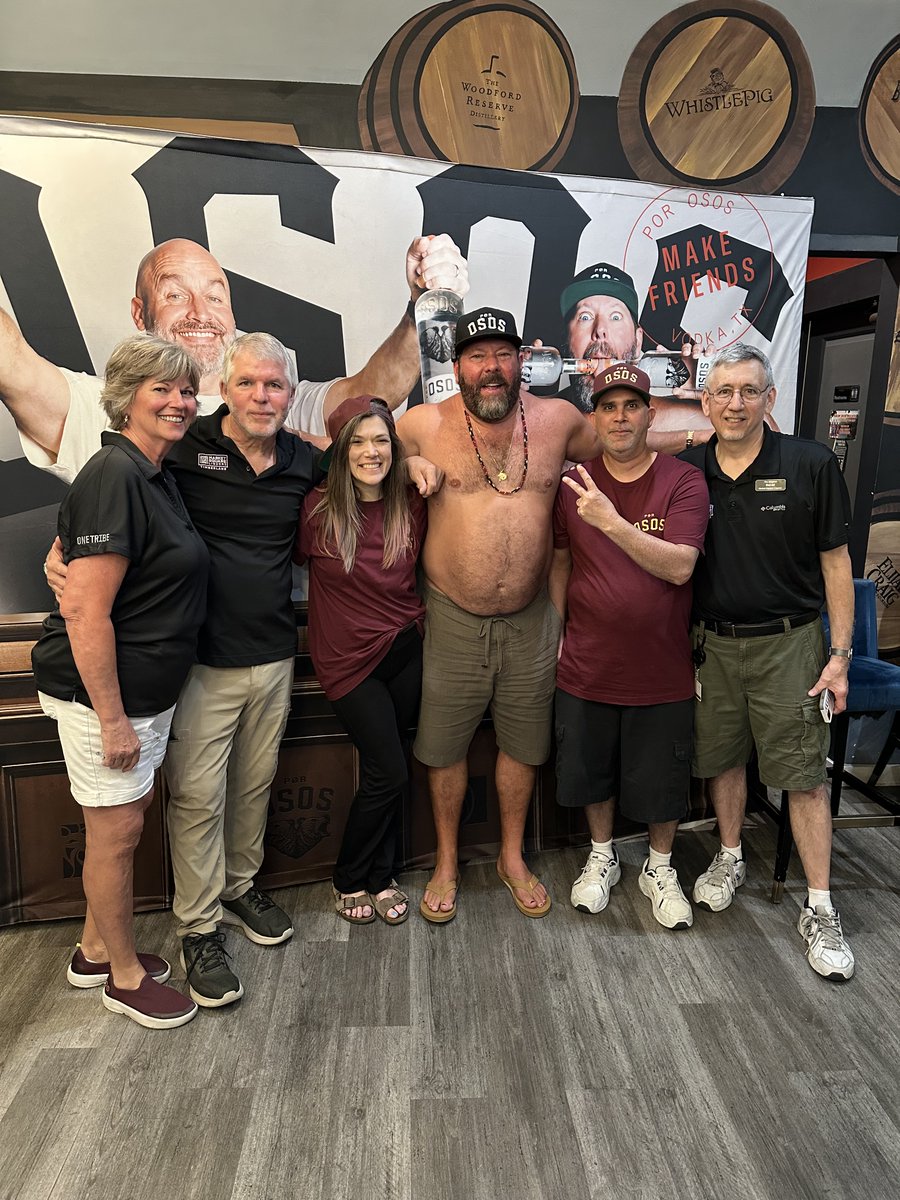 PorOsosVodka's tweet photo. Tallahassee always shows up! 💪

A huge thanks to everyone who made friends with us at Market Square Liquors last weekend. There's a few signed bottles left over in store. Go get 'em before they're gone!

@bertkreischer @tomsegura https://t.co/L7HMYMbpzu
