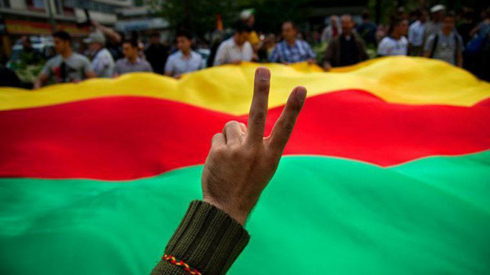 Judy20255's tweet image. سننتصر 

القادم اجمل 💛✌🏻

#YPG #Rojava