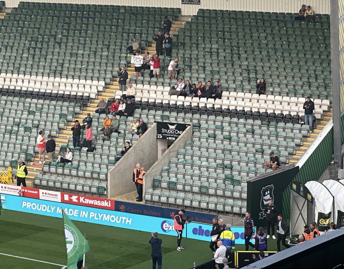 Jon Palmer tweet media