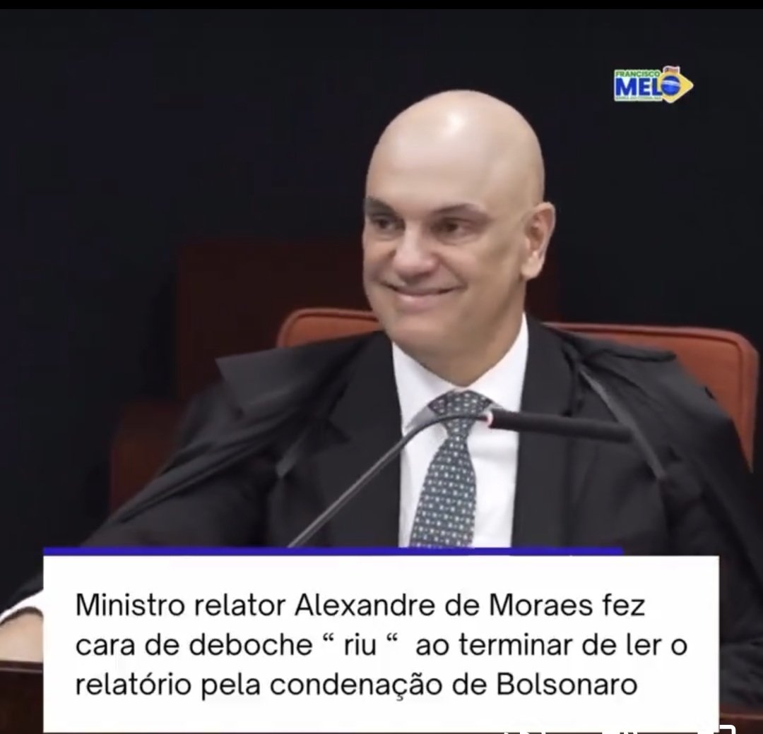 Essa risadinha é normal?