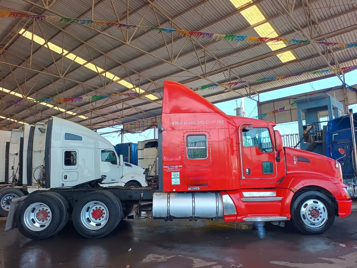 TremosaM's tweet photo. Marca: KENWORTH -KEMEX
Modelo:T660-2012 AEROCAB
Número: 5260
Serie: 836414
Motor: CUMMINS ISM DE 400 HP ELECTRONICO
Transmisión: FULLER DE 18 VELOCIDADES
Diferencial: 46 OOO LIBRAS CON SUSPENCION DE AIRE
Color: ROJO BRILLANTE
Precio: $745,000.00 MAS IVA https://t.co/mnoNEysKDr
