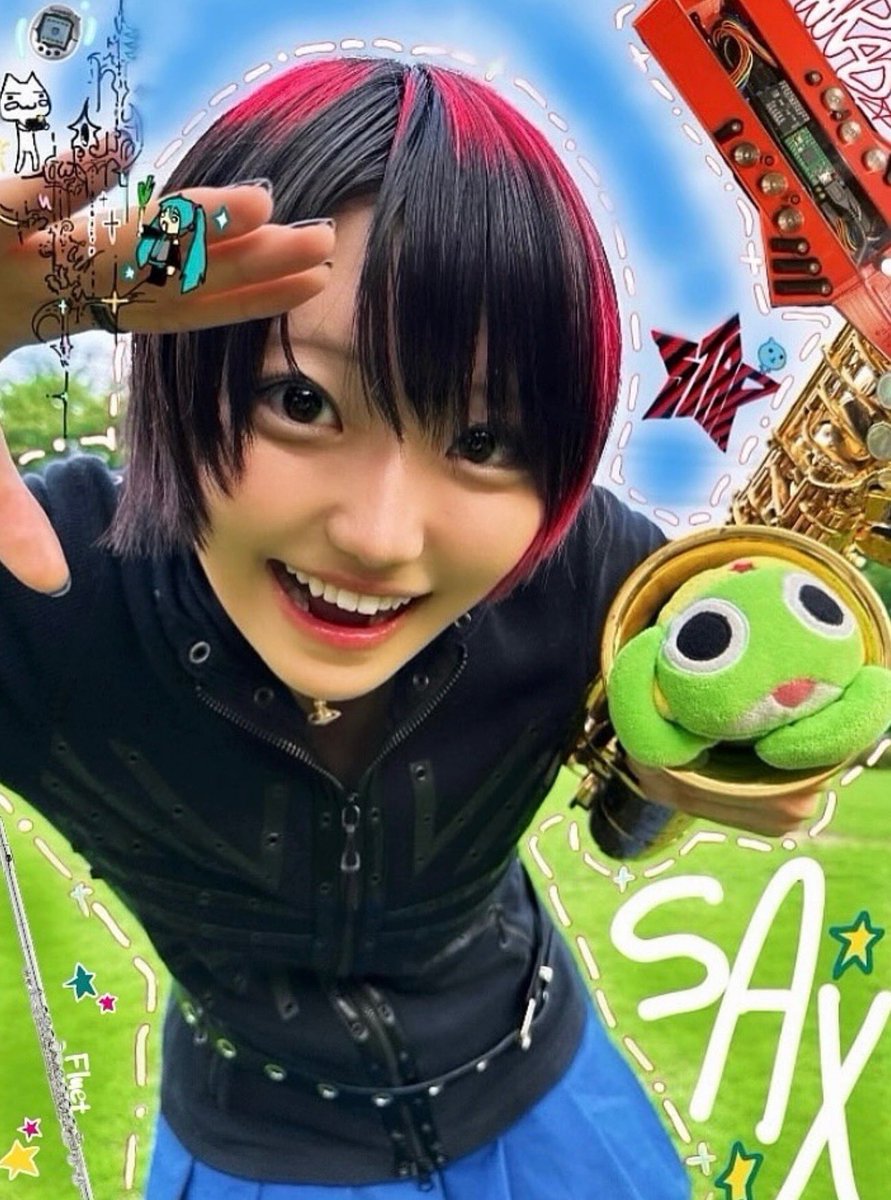 DIVAREIGN_'s tweet photo. 羽田ありあ(18)Sax・flute・NuRad担当
人生でこれが初BAND!
いやぁ...!今までゲームで育成してた側なのに遂に育成される側になってしまうのか...⁈
目指せオタクミュージシャン!
オタクな皆様!ソシテそうで無い皆様も!
是非推して頂けると嬉しいデス!
ヨロシクオネガイシマス!
@AriaSax22 https://t.co/Z1nlWl8kFx