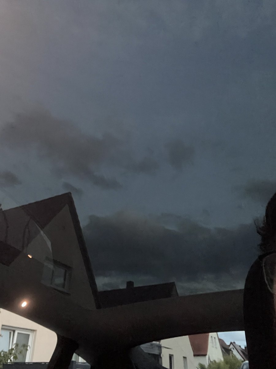 Sonnenschutz wieder entfernt 😅😬 es war zwischendrin aber auch Sau heiß…
Mal gucken wie kalt es im Winter wird. Entsprechend der Kälte kommt das mit Wärmeschutz ran😇