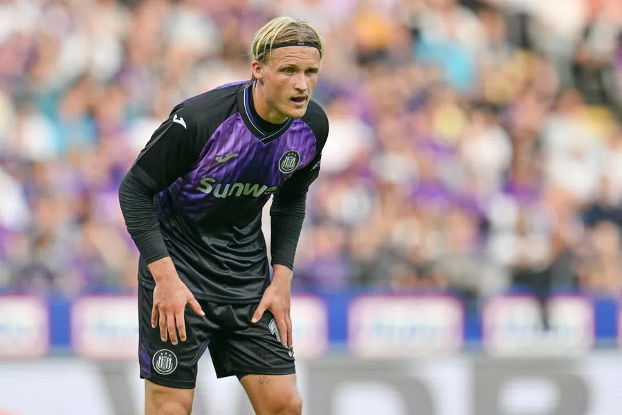 oranjefussball's tweet image. 🚨 BREAKING NEWS: #Ajax und RSC Anderlecht sind sich über Kasper #Dolberg einig - das vermeldet @TimvanDuijn14. Die Vereine müssen sich noch über die letzten Details einigen. Ein Wettlauf gegen die Zeit beginnt, denn bis Mitternacht müssen die Papiere fertig sein.