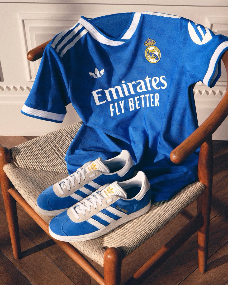 🚨 SORTEO INTERNACIONAL🚨

Vamos a sortear esta camiseta entre todos los que den RT y sigan a <a href="/Hispadrops/">Hispadrops Retro</a> y a <a href="/MadridismoreaI/">Real Madrid Fans 🤍</a> . 

*OPCIONAL* 
Mencionar a un amigo (doble participación)