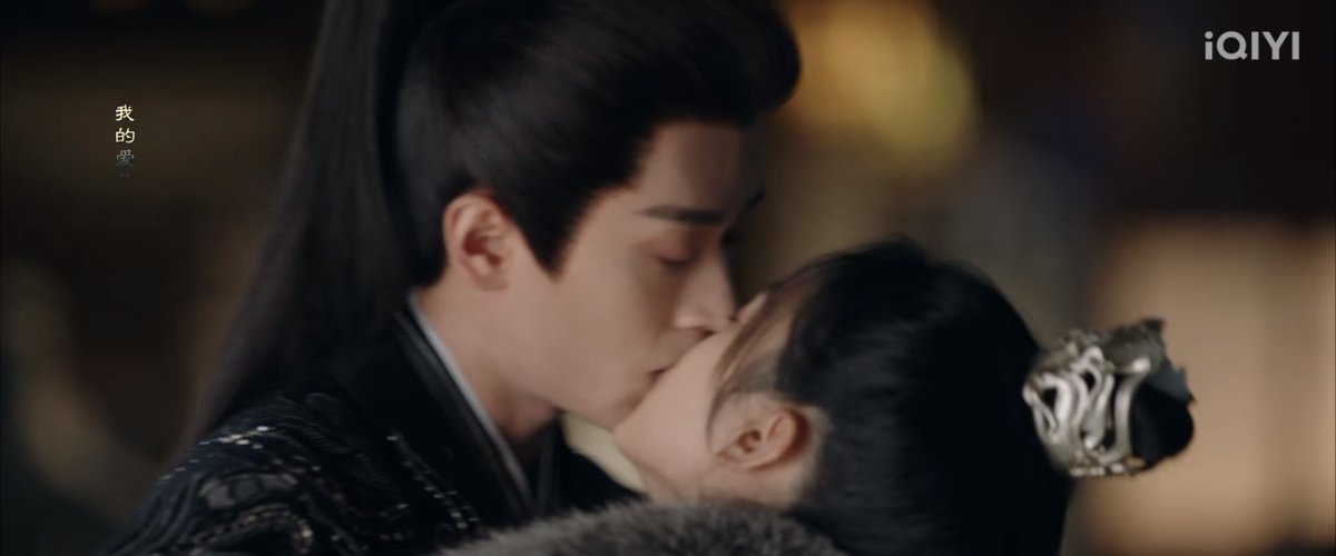 femeec's tweet photo. The romance that I am waiting for #LegendofTheFemaleGeneral #ep29 🥰 Xiao Jue & He Yan romance is developing so well
I love the moon but the moon didn't know. But now he knows 🥰
I was thinking really hard what that stitch is first now I know it's moon 😂
#ZhouYe #RyanCheng https://t.co/xS12hUqo6O