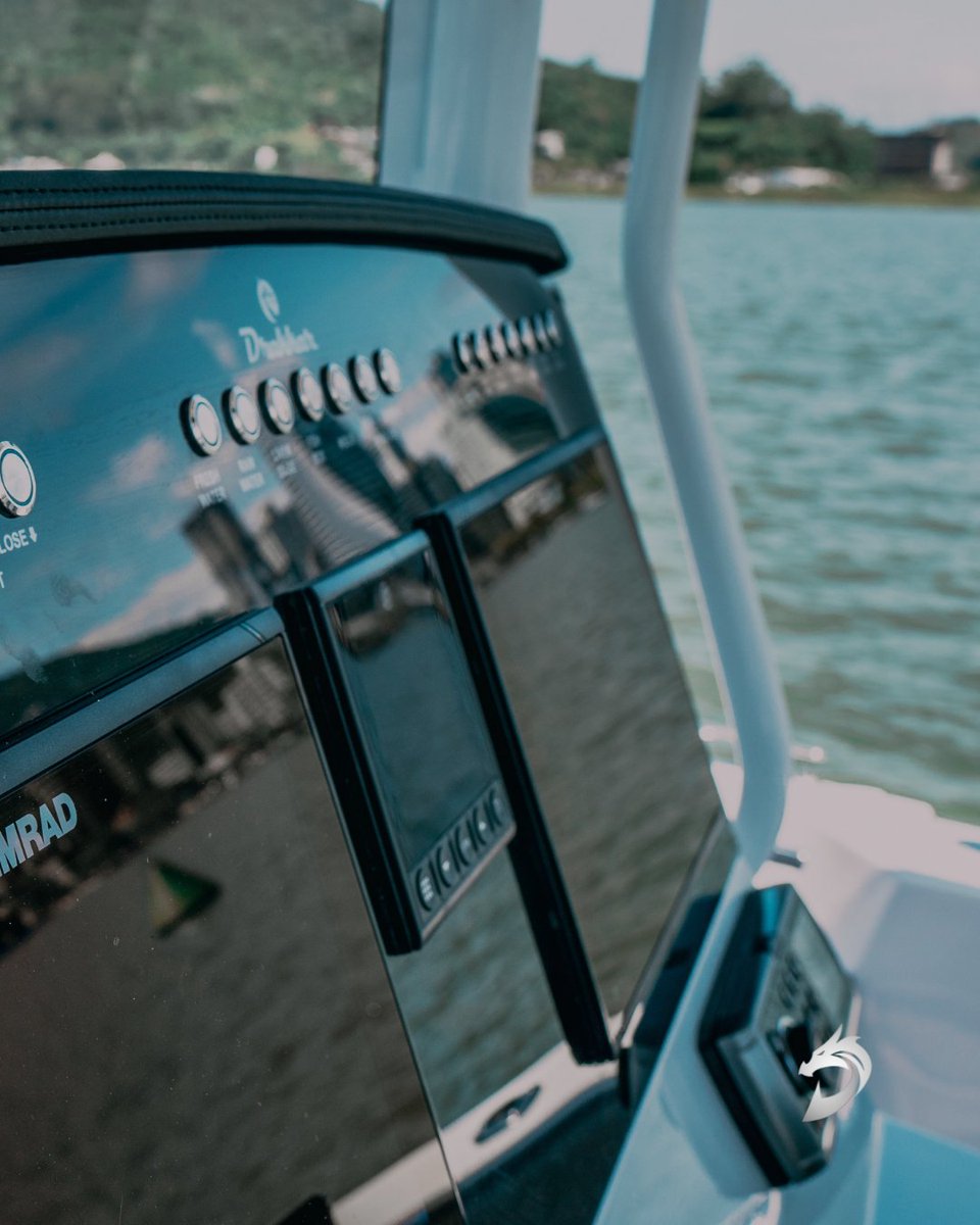 drakkarboats's tweet image. Dual Simrad displays, joystick piloting, and navigation logic all within reach.

Release your inner Viking. Navigate with precision.

#DrakkarBoats #SeaNavigation #InnerViking