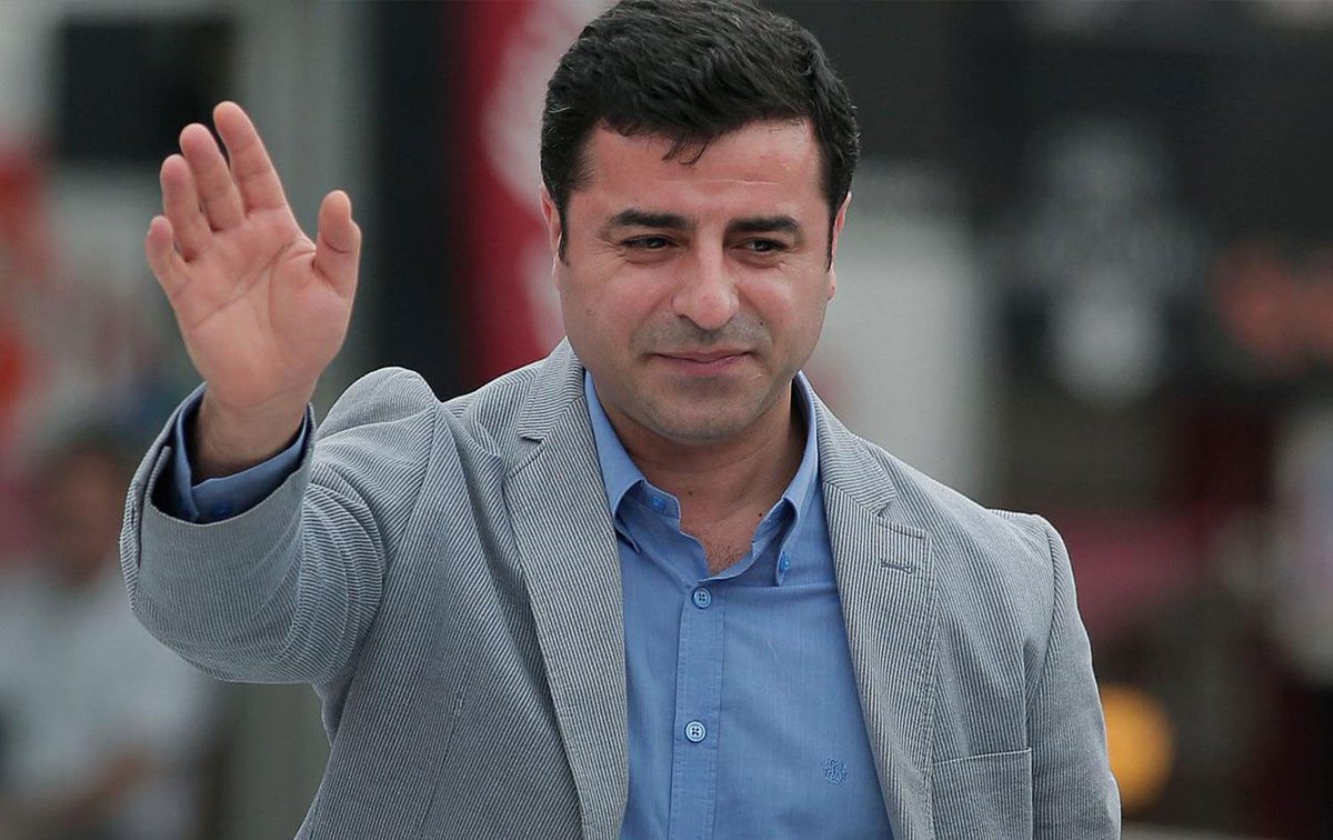 “Bu kadarını da yapamazlar dediğiniz her şeyi yapacaklar.”
                                Selahattin Demirtaş
