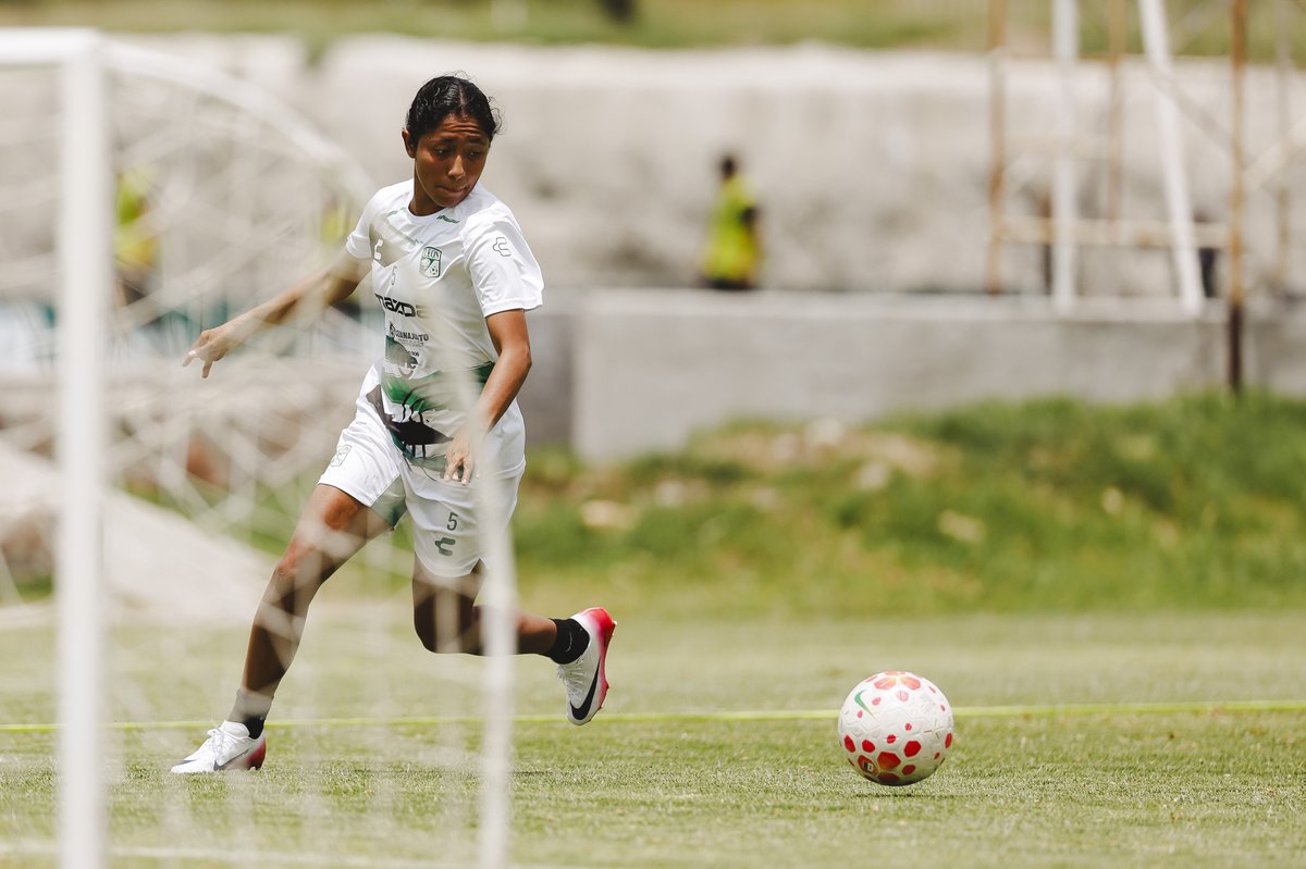 clubleonfemenil's tweet photo. ¡VAMOS CON TODO! 🫰

Nos preparamos para nuestro próximo partido en casa.

El viernes nos vemos en el Glorioso 🏟️.

#RugeConEllas 💚 https://t.co/Uealgo2l42