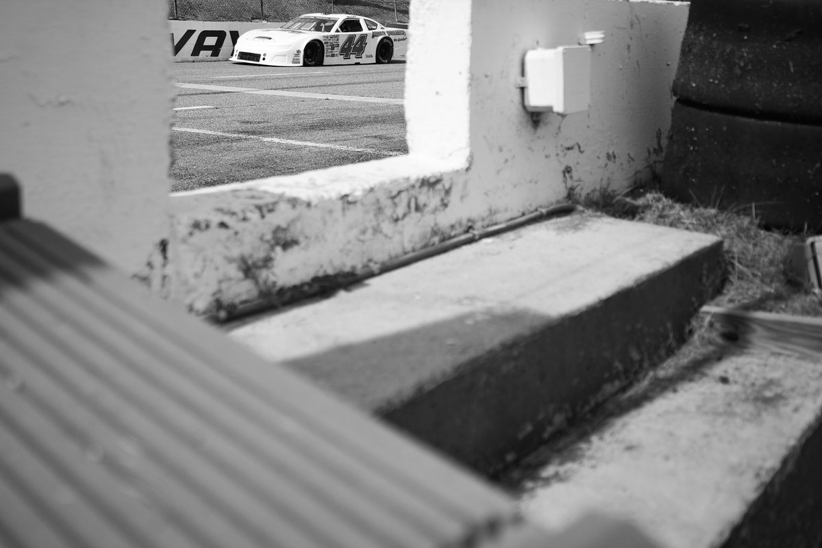 Hope everyone had a great Labor Day weekend!

Florence Results:
Brought home a P2 finish in the Pro Late Model after qualifying 4th, and battled from 22nd in qualifying to finish 6th in the Late Model Stock. Huge thanks to everyone at Conner Jones Racing and Mike Darne Racing for