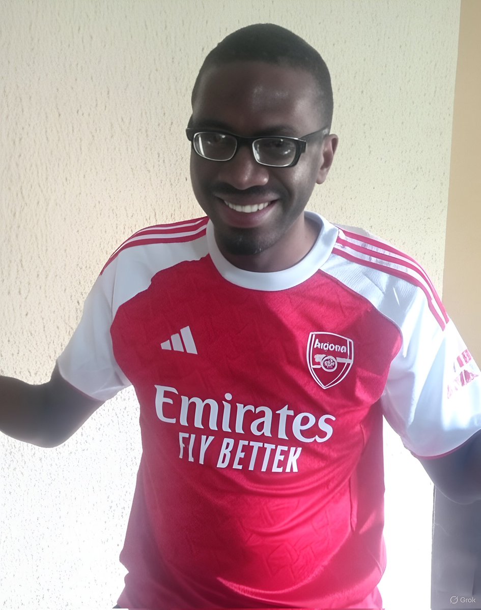 UTD_INVINCIBLE's tweet photo. My Arsenal jersey don show
#bist100 #ARS #ManUtd #Chelsea #Ondo https://t.co/jnrw40pnWQ