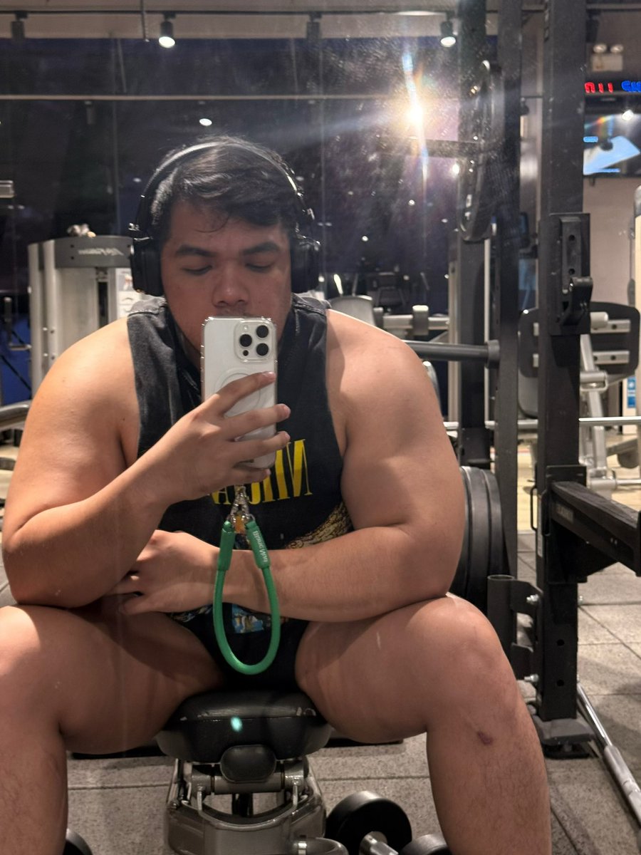 M 🅰️ K tweet media