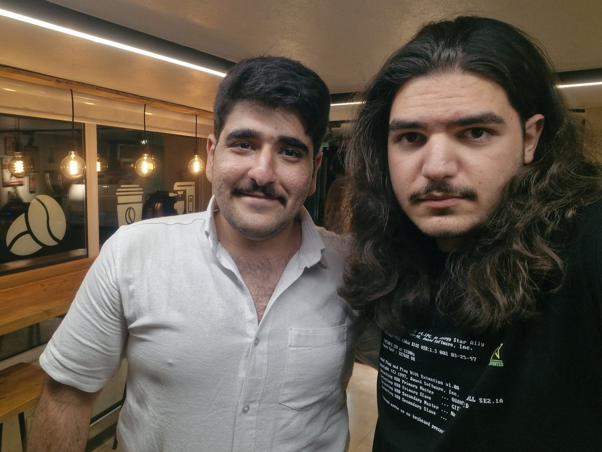 Mamin_Andy's tweet image. من و رفیقم💾
