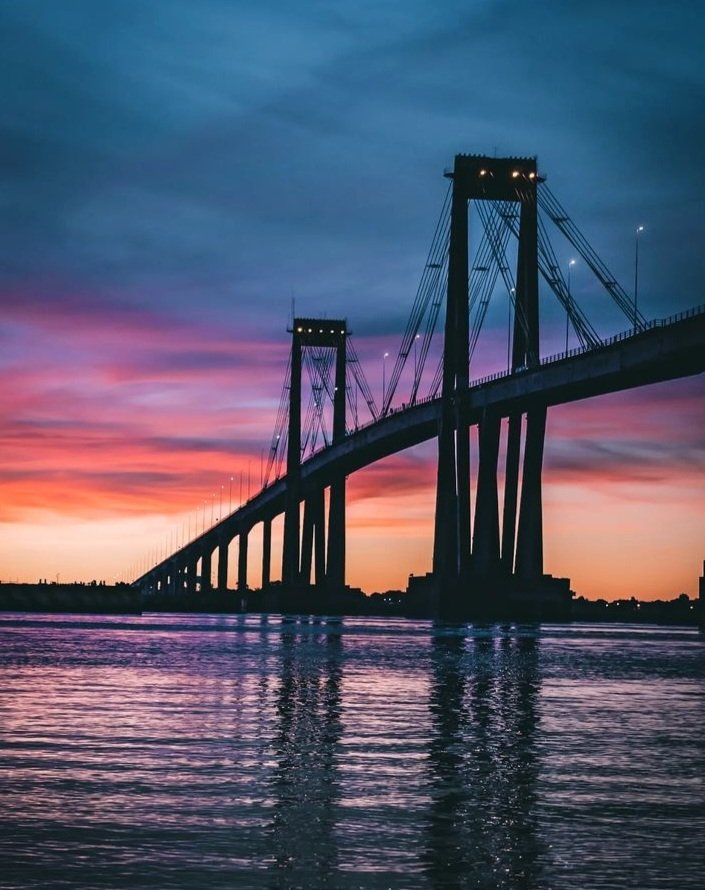 Atardecer en el Puente General Manuel Belgrano. Chaco y Corrientes. Ph ARM