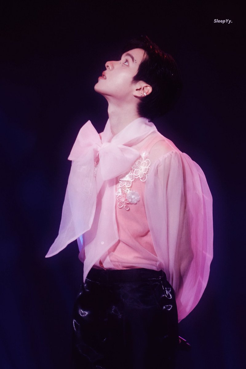 _SleepyyZzz's tweet image. สวยที่สุด🥺

JIMMYOHM AT DMD SPORTDAY

#DMDSPORTDAY2025
#ohmkrit 🐈‍⬛